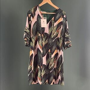 Leaf Print V-Neck dress